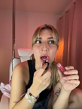 Snapshot of Dakotaa_ chatting on March 2026 01:55:01 AM Dakotaa online show from March 2026 01:55:01 AM