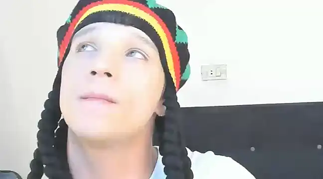 angelcortes online show from December 2024 04:14:02 AM