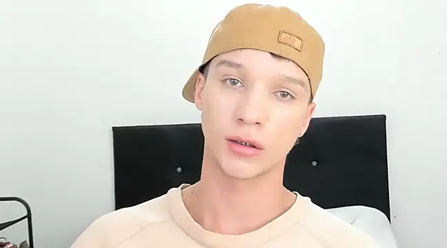 angelcortes online show from December 2024 02:05:02 PM