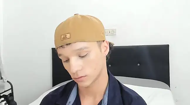 angelcortes online show from December 2024 02:14:02 PM