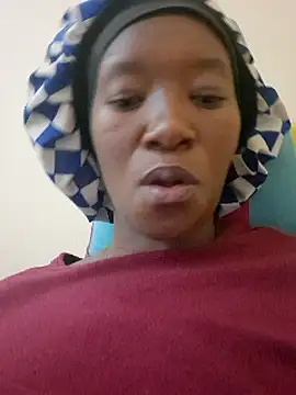 Snapshot of NikkiDickSavage chatting on January 2025 01:32:01 AM NikkiDickSavage online show from January 2025 01:32:01 AM