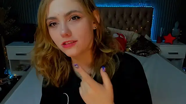 Snapshot of DellaRowe chatting on January 2025 01:08:01 PM DellaRowe online show from January 2025 01:08:01 PM
