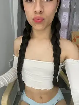 Snapshot of valendoll chatting on February 2025 10:09:02 PM valendoll online show from February 2025 10:09:02 PM