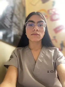 valendoll online show from October 2025 06:02:01 PM