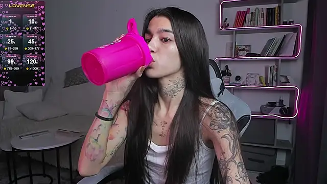 vinkitinkii online show from March 2025 06:08:02 AM