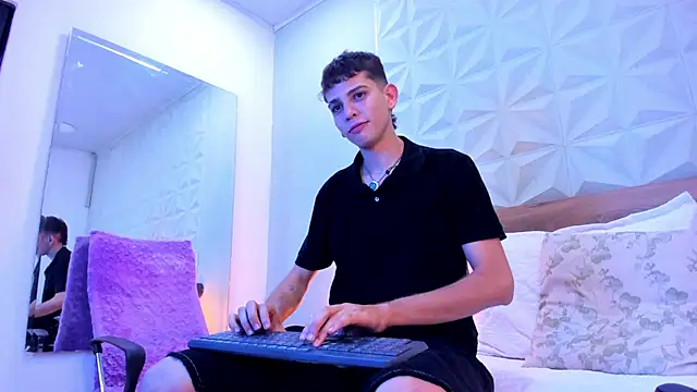 Jasson smit online show from October 2025 01:20:01 AM