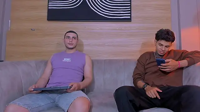 hot  guys  online show from August 2026 01:07:02 AM