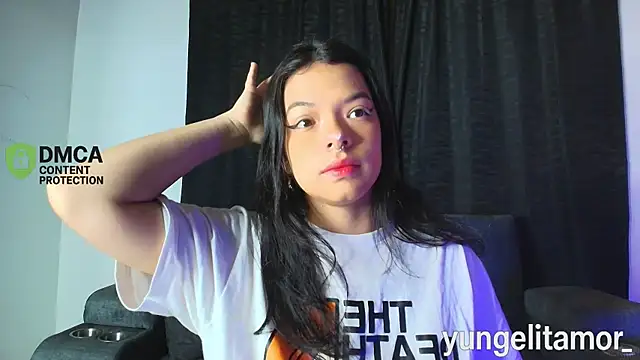 yungelitamor  online show from October 2025 04:59:01 AM