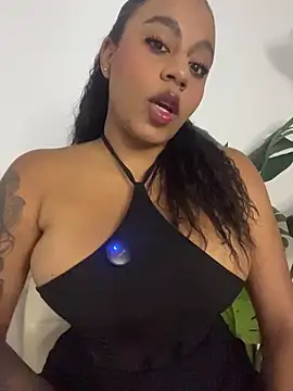 charlotteeruss online show from February 2026 08:32:01 PM