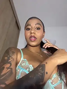 charlotteeruss online show from May 2026 03:41:01 PM