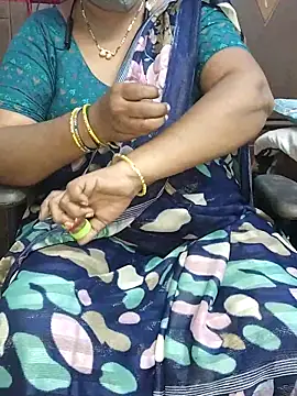 Snapshot of yours-kavaya chatting on October 2025 12:11:02 AM yours-kavaya online show from October 2025 12:11:02 AM