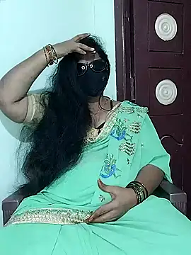 Snapshot of yours-kavaya chatting on November 2025 04:18:02 PM yours-kavaya online show from November 2025 04:18:02 PM