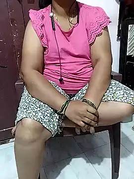 Snapshot of yours-kavaya chatting on December 2025 06:13:02 PM yours-kavaya online show from December 2025 06:13:02 PM