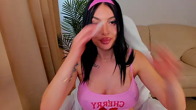 Snapshot of RaveWithMe9 chatting on January 2025 12:15:02 PM RaveWithMe9 online show from January 2025 12:15:02 PM