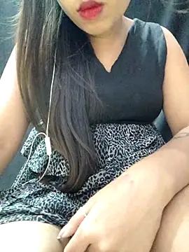 Snapshot of Roshni_98 chatting on June 2026 06:18:01 AM Roshni 98 online show from June 2026 06:18:01 AM