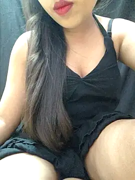 Snapshot of Roshni_98 chatting on June 2026 01:00:02 PM Roshni 98 online show from June 2026 01:00:02 PM