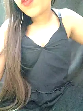 Snapshot of Roshni_98 chatting on August 2026 06:12:01 AM Roshni 98 online show from August 2026 06:12:01 AM