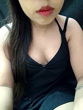 Snapshot of Roshni_98 chatting on August 2026 05:15:01 PM Roshni 98 online show from August 2026 05:15:01 PM