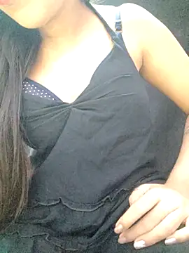 Snapshot of Roshni_98 chatting on August 2026 06:26:01 AM Roshni 98 online show from August 2026 06:26:01 AM
