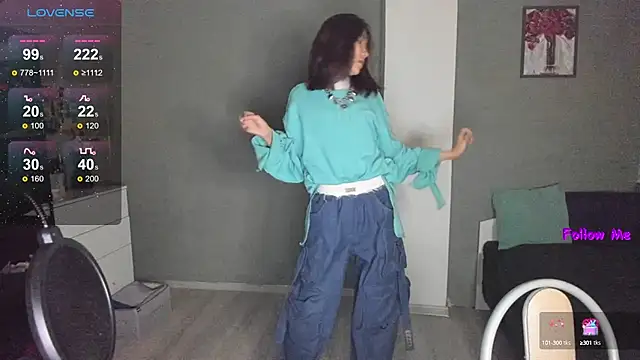 Snapshot of LeyylaStoone chatting on January 2025 01:56:02 PM LeyylaStoone online show from January 2025 01:56:02 PM