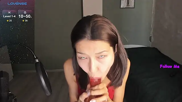 Snapshot of LeyylaStoone chatting on January 2025 05:19:02 AM LeyylaStoone online show from January 2025 05:19:02 AM