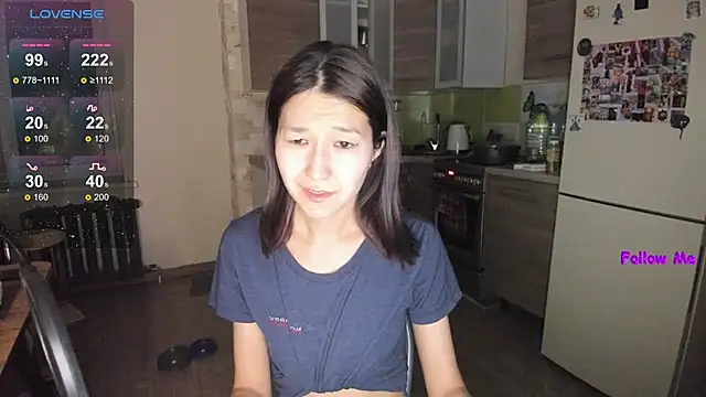 Snapshot of LeyylaStoone chatting on March 2025 03:37:01 PM LeyylaStoone online show from March 2025 03:37:01 PM