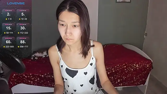 Snapshot of LeyylaStoone chatting on March 2025 01:59:02 AM LeyylaStoone online show from March 2025 01:59:02 AM