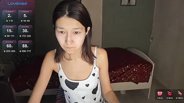 Snapshot of LeyylaStoone chatting on March 2025 11:48:01 PM LeyylaStoone online show from March 2025 11:48:01 PM