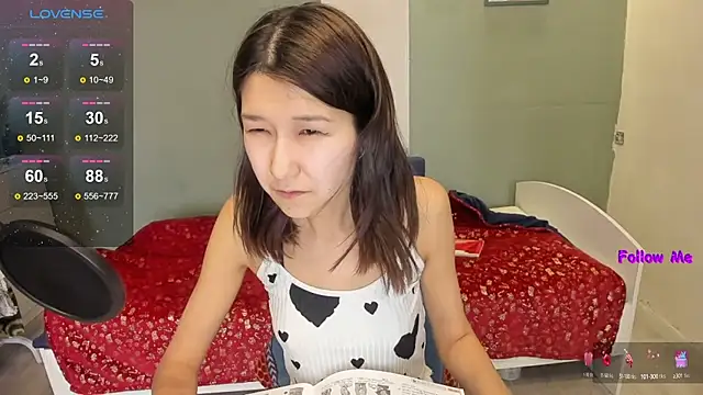 Snapshot of LeyylaStoone chatting on March 2025 07:26:01 AM LeyylaStoone online show from March 2025 07:26:01 AM