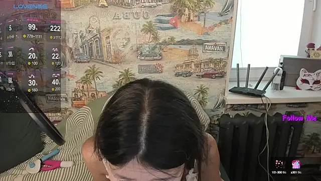 Snapshot of LeyylaStoone chatting on September 2025 03:32:02 AM LeyylaStoone online show from September 2025 03:32:02 AM