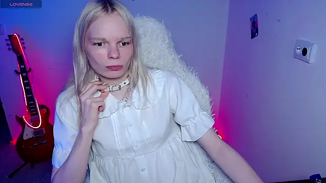 Emily Nyaffee online show from March 2026 07:43:02 PM