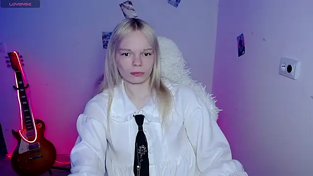 Emily Nyaffee online show from March 2026 04:06:02 AM