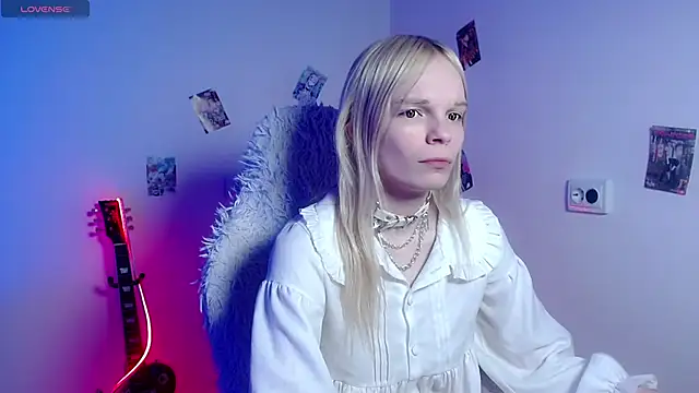 Emily Nyaffee online show from March 2026 04:28:02 AM