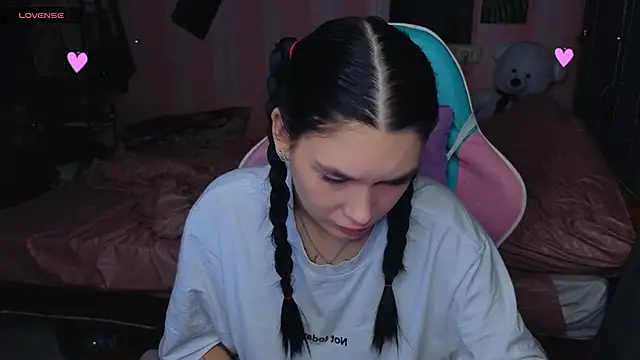 Amanda Tender online show from September 2025 12:16:01 AM