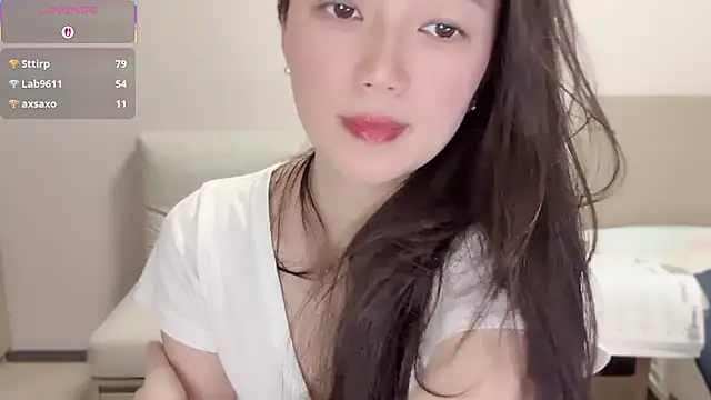 A-xena online show from October 2025 03:21:02 AM