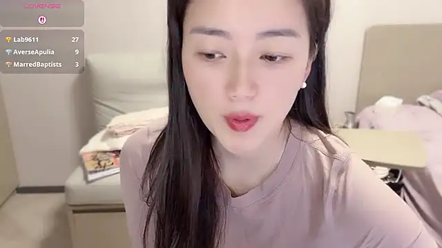 A-xena online show from October 2025 03:32:01 AM