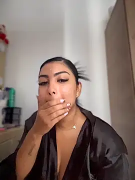 NatashaBrown12 online show from May 2026 02:33:02 PM