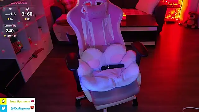 PetiteAngel666 online show from February 2025 12:37:01 AM