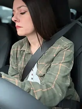 LadyLena1 online show from December 2024 04:18:01 PM