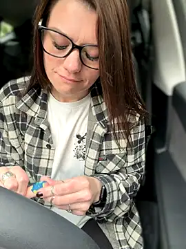 LadyLena1 online show from October 2025 06:08:02 PM