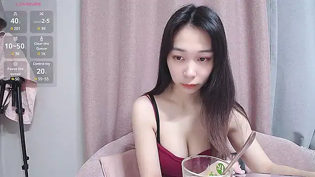 tw Sutew online show from March 2025 10:44:02 AM