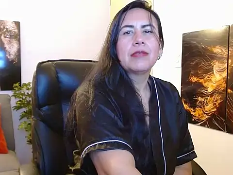 Snapshot of amalia_brunette chatting on February 2025 01:11:02 AM amalia brunette online show from February 2025 01:11:02 AM