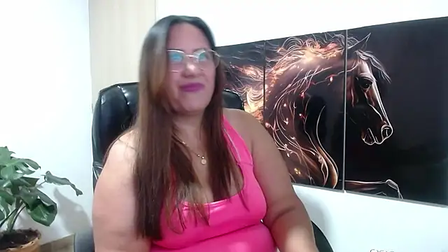 amalia brunette online show from June 2026 11:31:01 PM