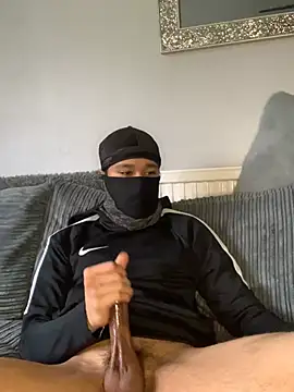 caramelboy23 online show from March 2025 03:31:01 PM