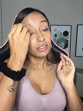 Snapshot of DianaHopson chatting on February 2025 11:22:02 PM DianaHopson online show from February 2025 11:22:02 PM