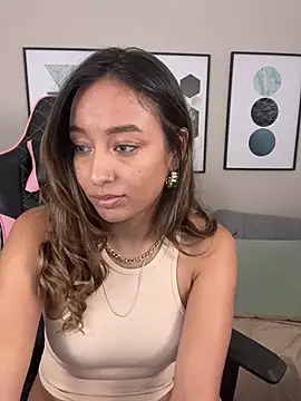 Snapshot of DianaHopson chatting on March 2025 01:49:01 PM DianaHopson online show from March 2025 01:49:01 PM