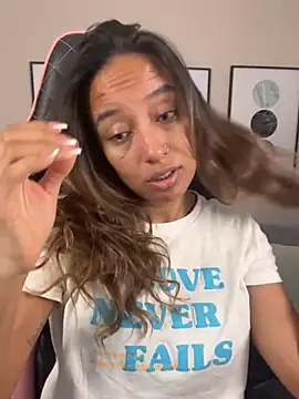 Snapshot of DianaHopson chatting on March 2025 10:24:01 AM DianaHopson online show from March 2025 10:24:01 AM