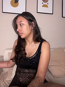 DianaHopson online show from April 2026 11:49:01 AM