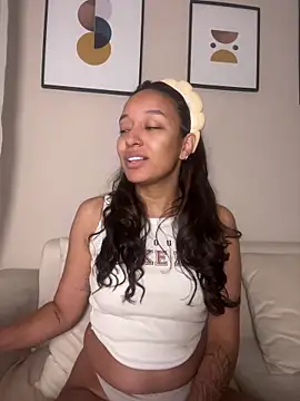 DianaHopson online show from April 2026 11:26:02 AM