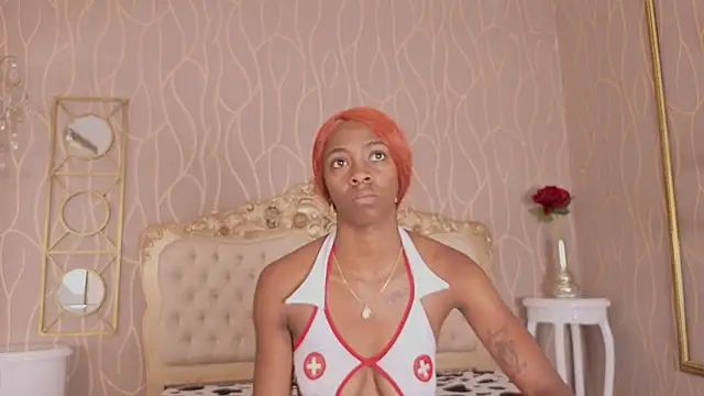 Shanelle   online show from June 2026 07:05:01 PM
